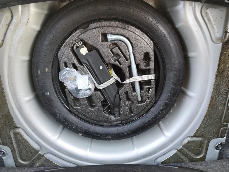 VW Golf 1.9TDi* KLIMATRONIK* , снимка 14 - Автомобили и джипове - 52847199