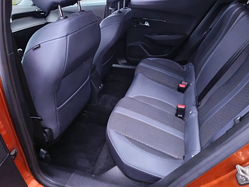 Peugeot 2008 PREMIUM EURO6d, снимка 12 - Автомобили и джипове - 52997122