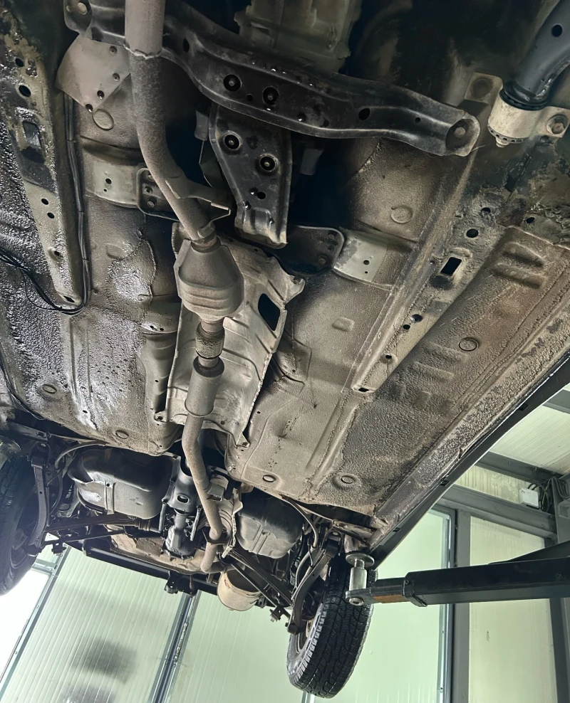 Subaru Forester 2.0/LPG, снимка 10 - Автомобили и джипове - 53357240