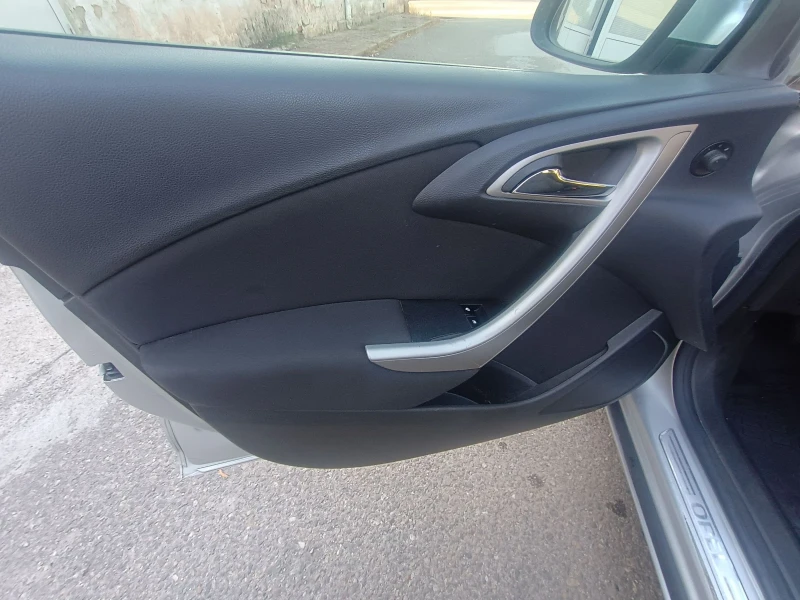 Opel Astra 1.6 16v 116hp, снимка 5 - Автомобили и джипове - 53505400