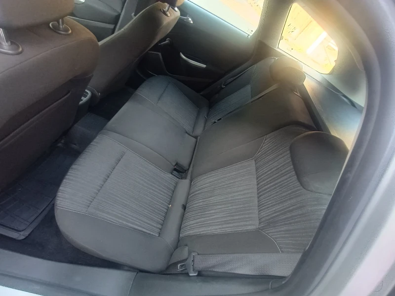 Opel Astra 1.6 16v 116hp, снимка 6 - Автомобили и джипове - 53505400