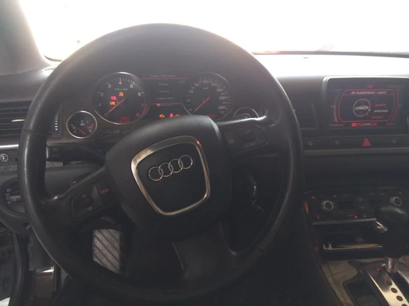 Audi A8 4.2 fsi на части , снимка 3 - Автомобили и джипове - 49576798