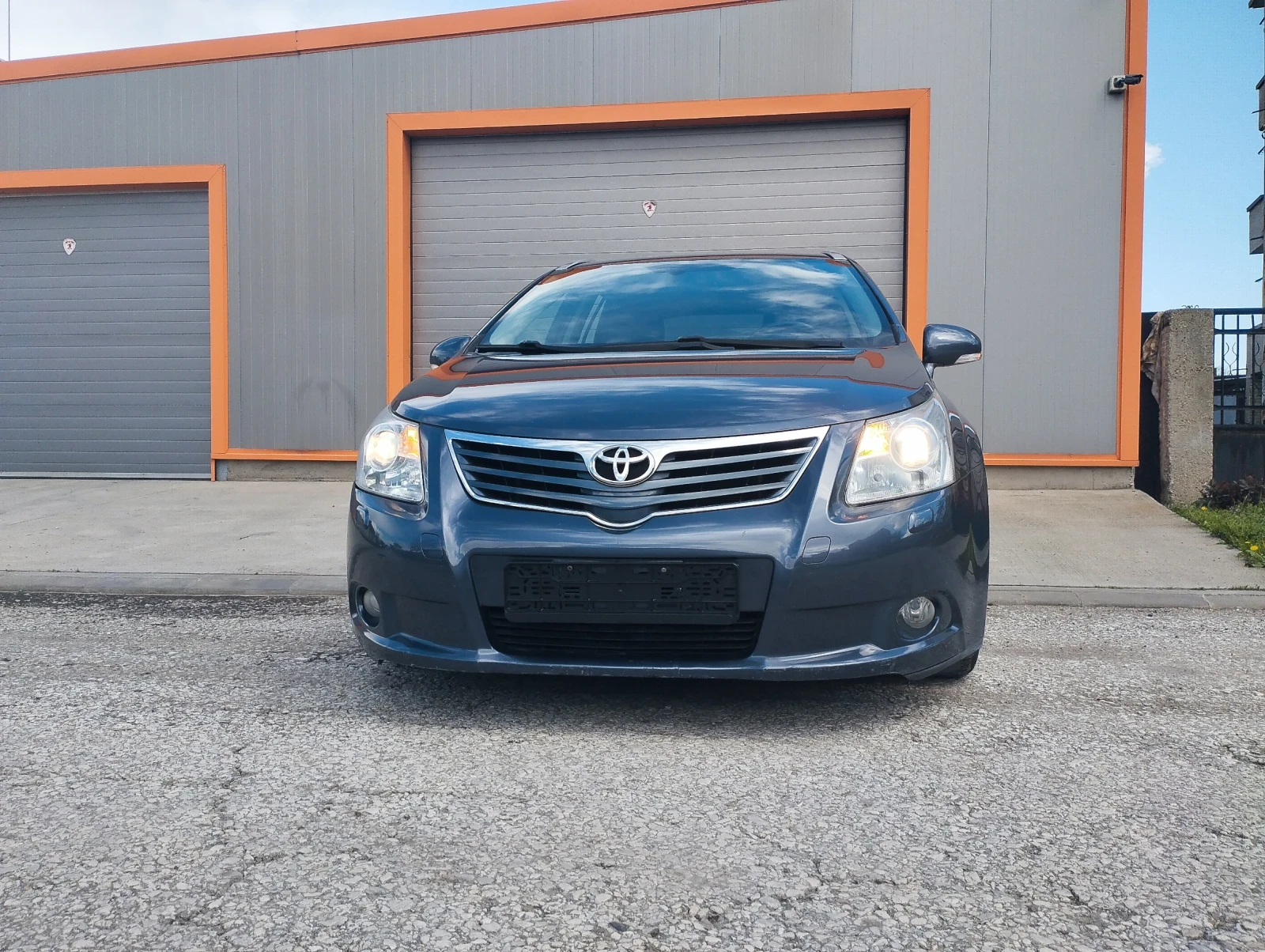 Toyota Avensis 1.8  - изображение 2
