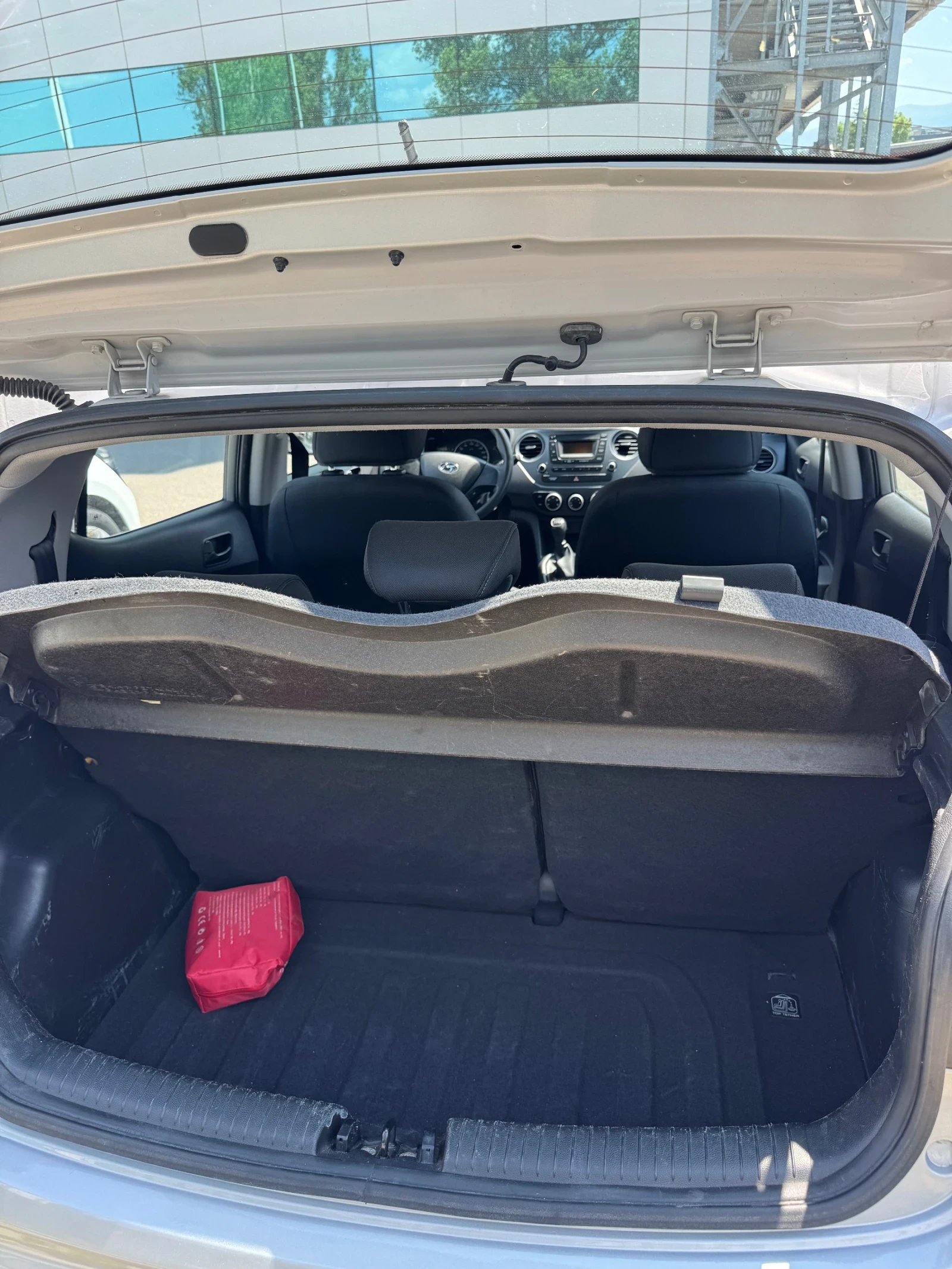 Hyundai I10 1.0 - изображение 6