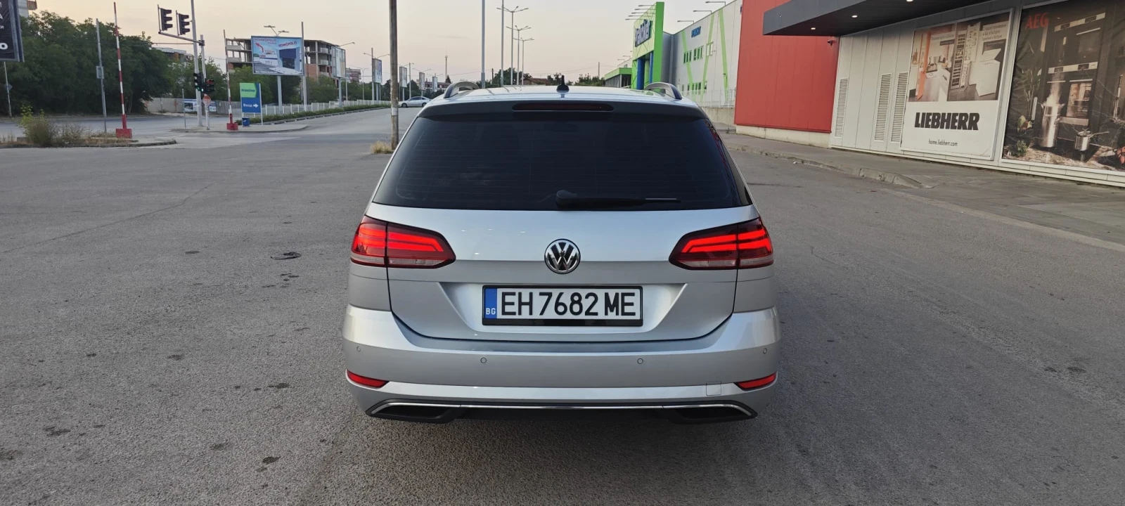 VW Golf Variant 2.0tdi - изображение 7