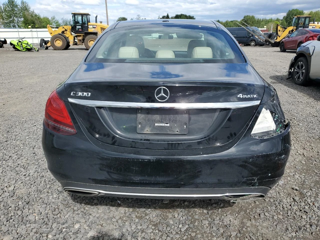 Mercedes-Benz C 300 4MATIC * Възможност за лизинг*  - изображение 6