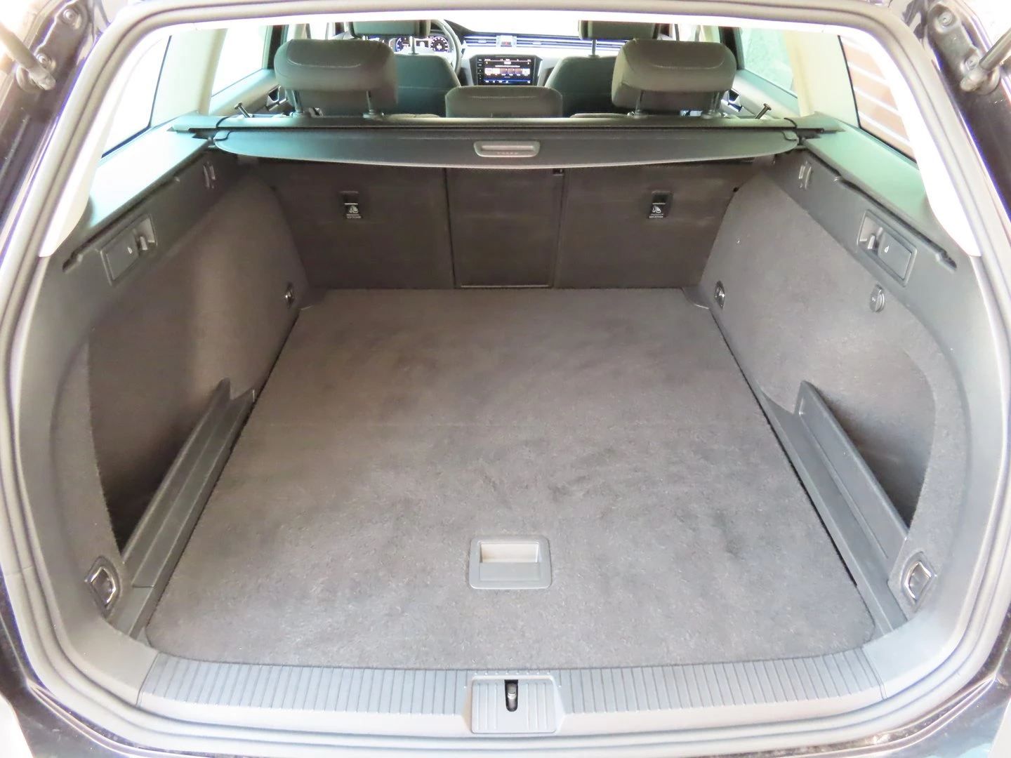 VW Passat Business 2.0 TDI SCR DSG | Mobile.bg � ����������� 4