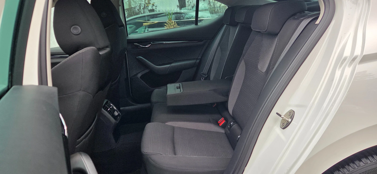 Skoda Octavia   67831km. 2.0TDI | Mobile.bg   9