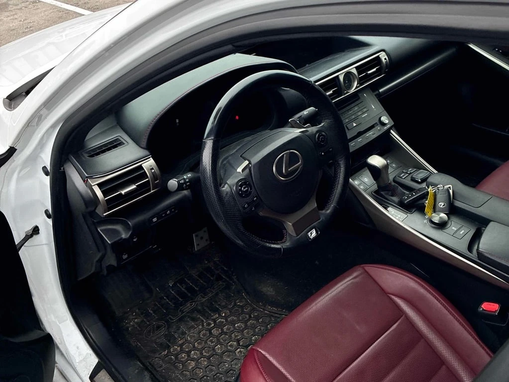 Lexus IS 350 * 4dr Sdn AWD * CARFAX * БЕЗ ПЪРВОНАЧАЛНА ВНОСКА - изображение 6