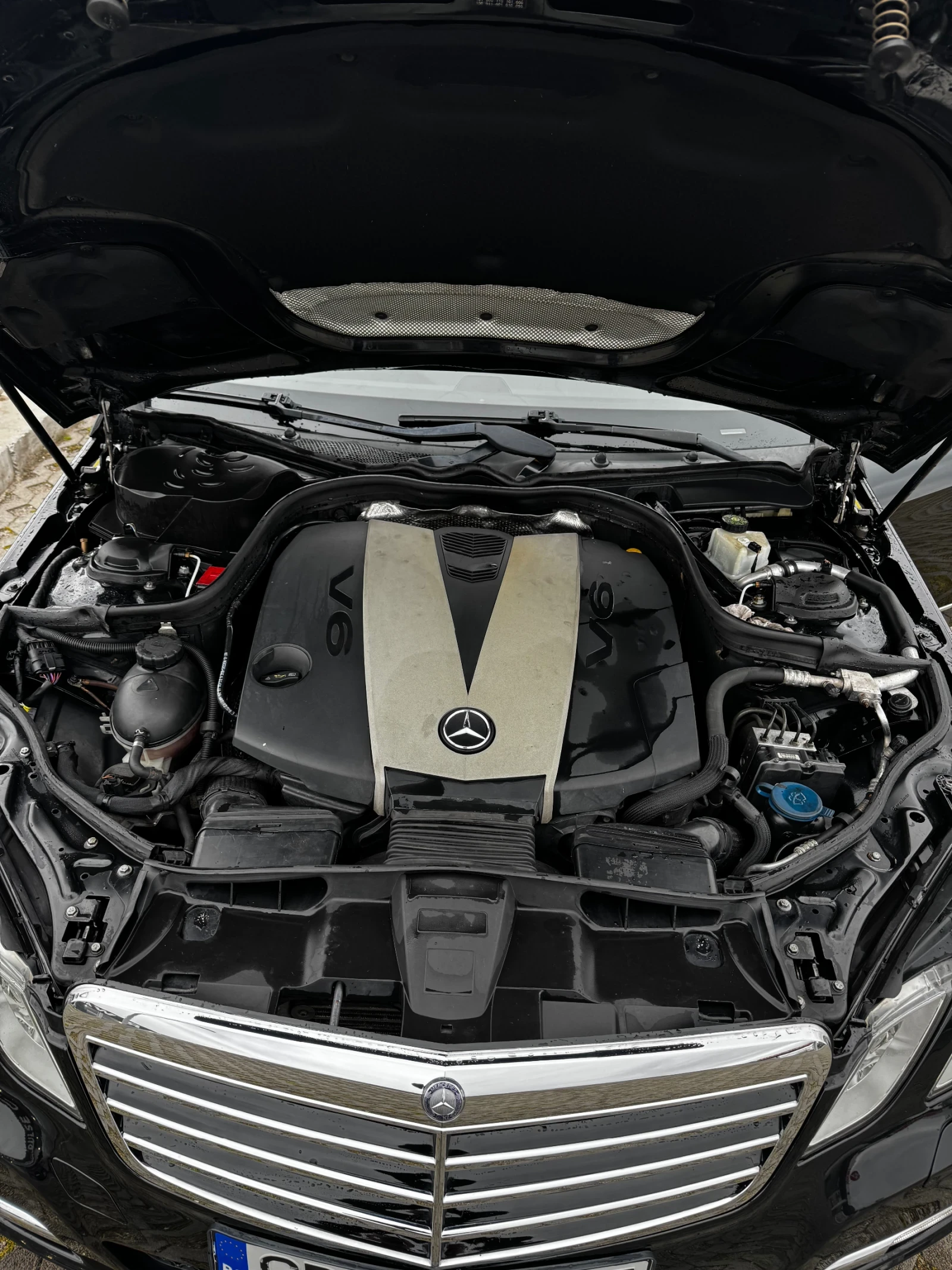 Mercedes-Benz E 350 4Matik, снимка 6 - Автомобили и джипове - 54170778