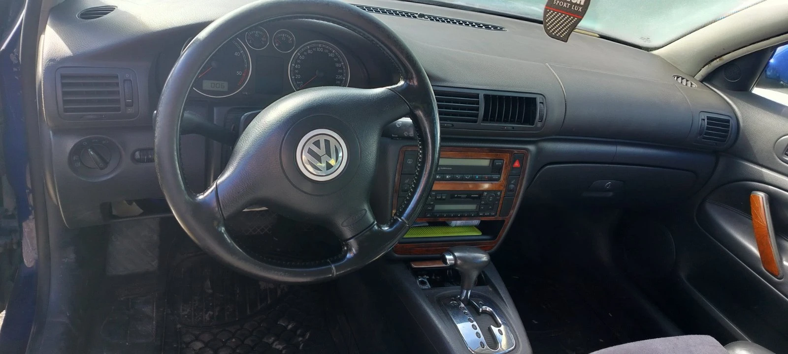 VW Passat 2.5 TDI, снимка 6 - Автомобили и джипове - 54593546