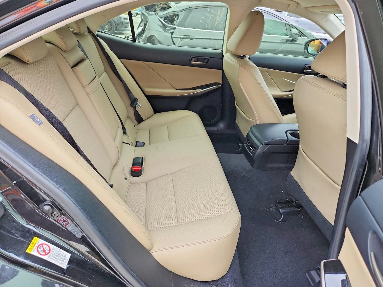 Lexus IS 200 2.0l T, снимка 10 - Автомобили и джипове - 54731022