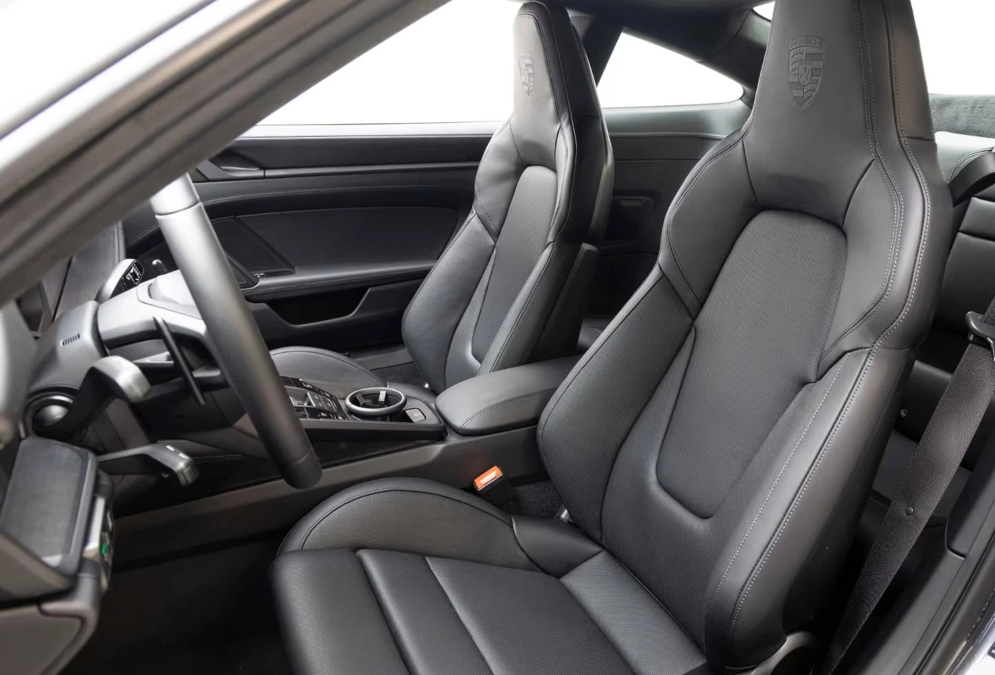 Porsche 911 GTS* DISTR* 360CAM* MEMORY* BOSE* , снимка 10 - Автомобили и джипове - 55098133