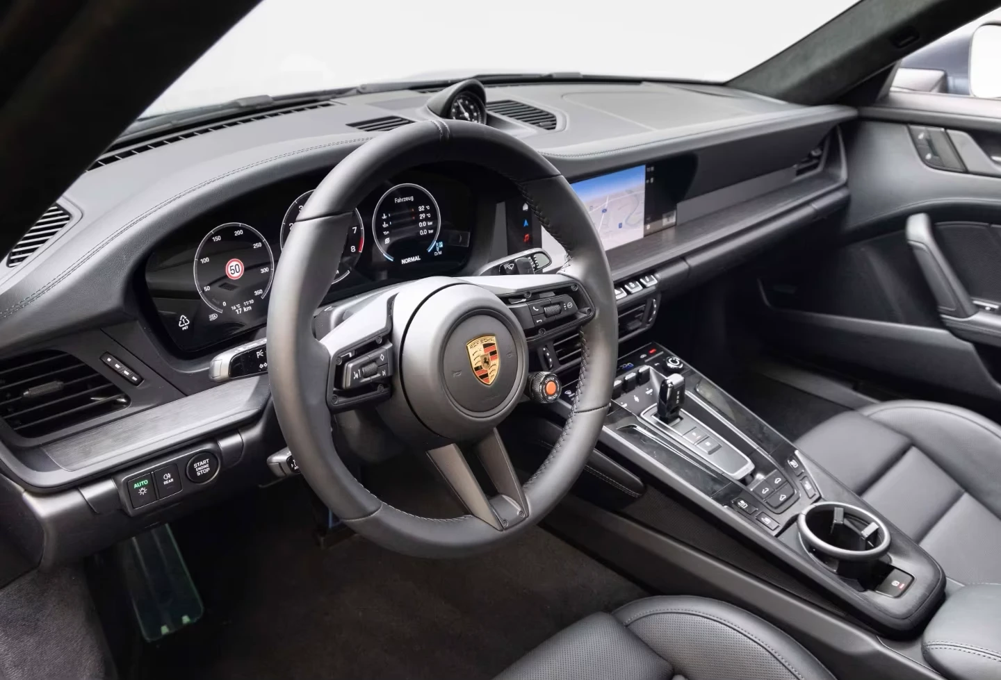 Porsche 911 GTS* DISTR* 360CAM* MEMORY* BOSE* , снимка 11 - Автомобили и джипове - 55098133