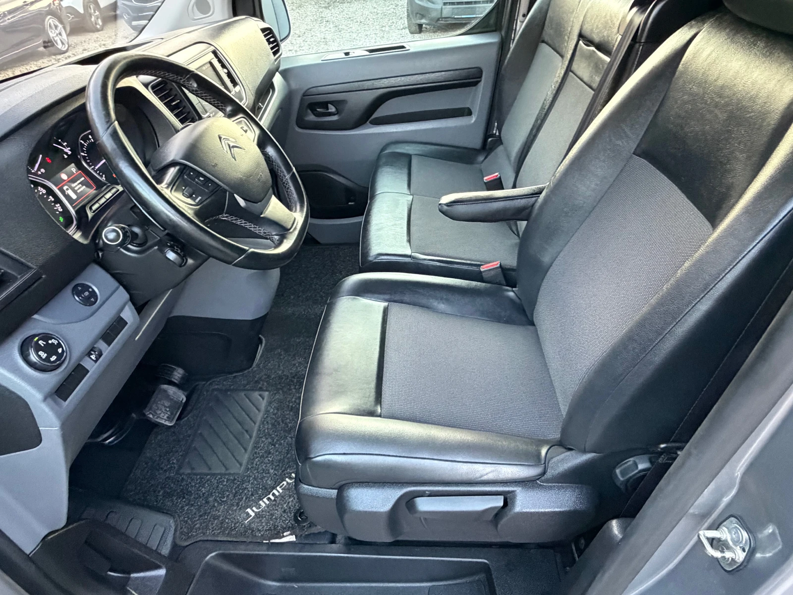Citroen Jumpy 2.0HDI* FULL* AVTOMAT* LED* 21.05.2021* EVRO6, снимка 12 - Автомобили и джипове - 55453397