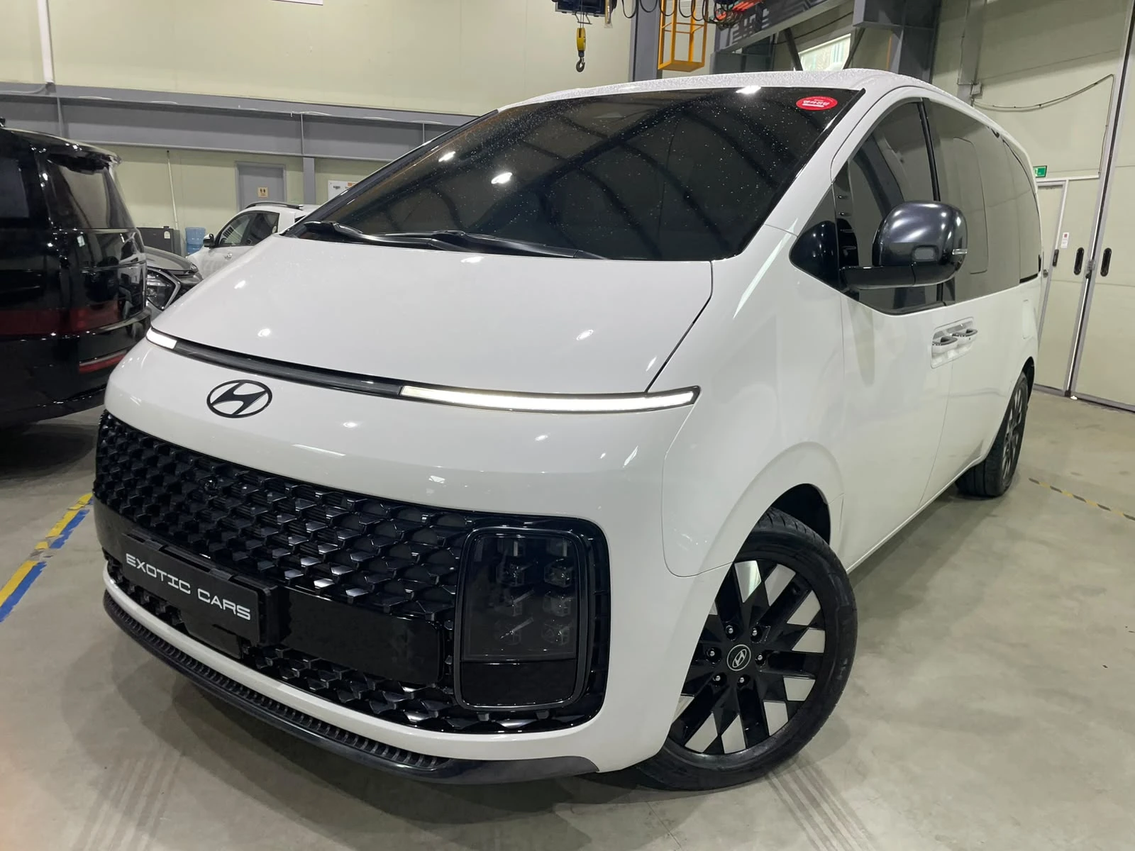 Hyundai Staria 3.5 LPG ! 8+ 1 ! Inspiration !, снимка 3 - Автомобили и джипове - 55924824