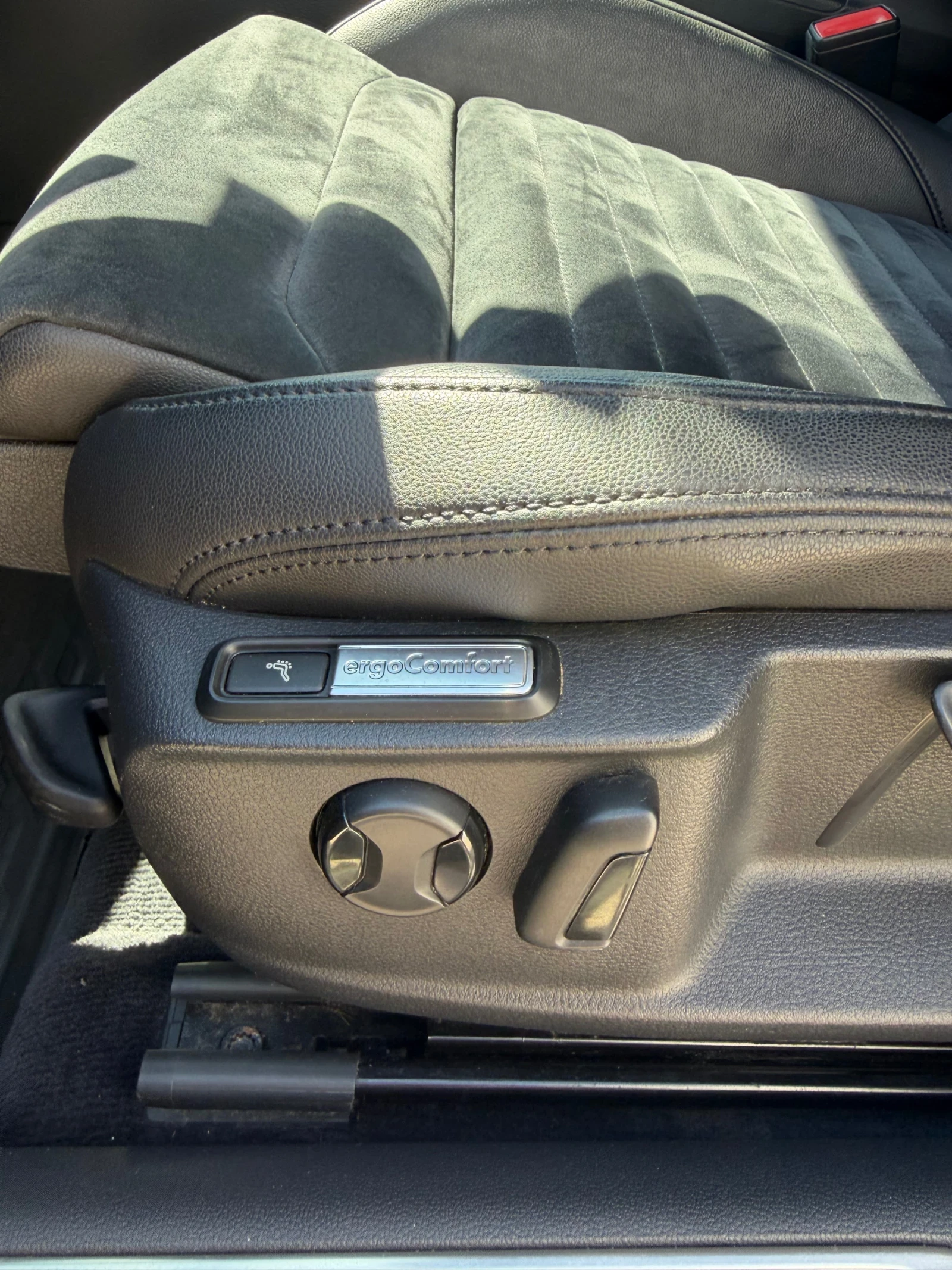 VW Passat B8, снимка 12 - Автомобили и джипове - 55976461