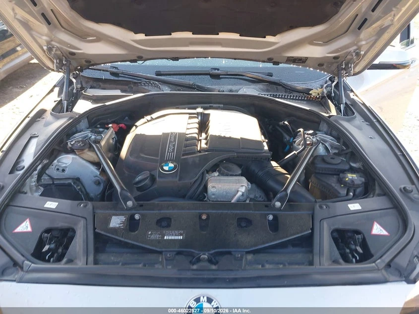 BMW 535 3.0l I xDrive, снимка 10 - Автомобили и джипове - 56042470