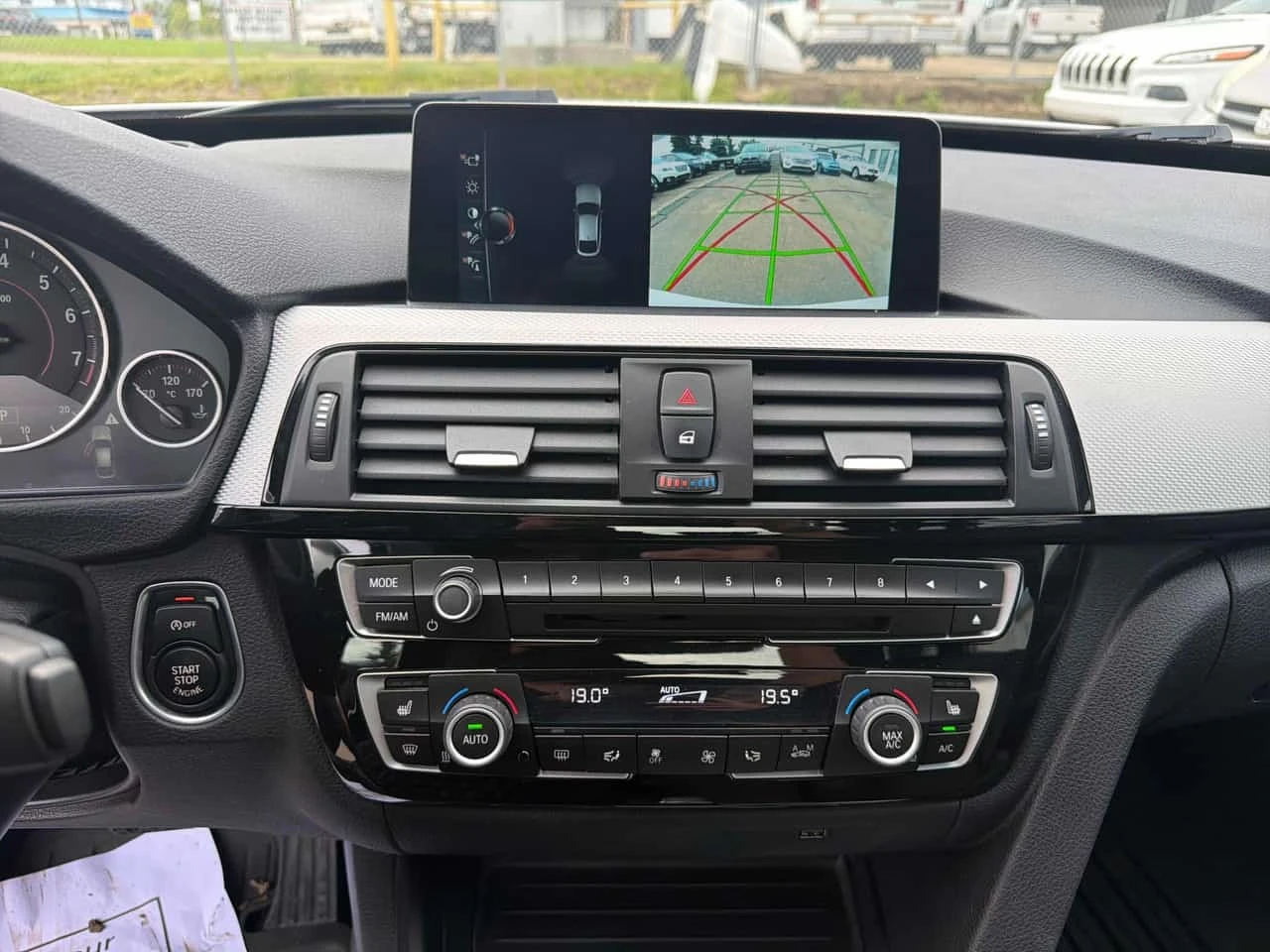 BMW 340 Gran Turismo xDrive * CARFAX * HARMAN * HEAD UP * , снимка 15 - Автомобили и джипове - 56304541