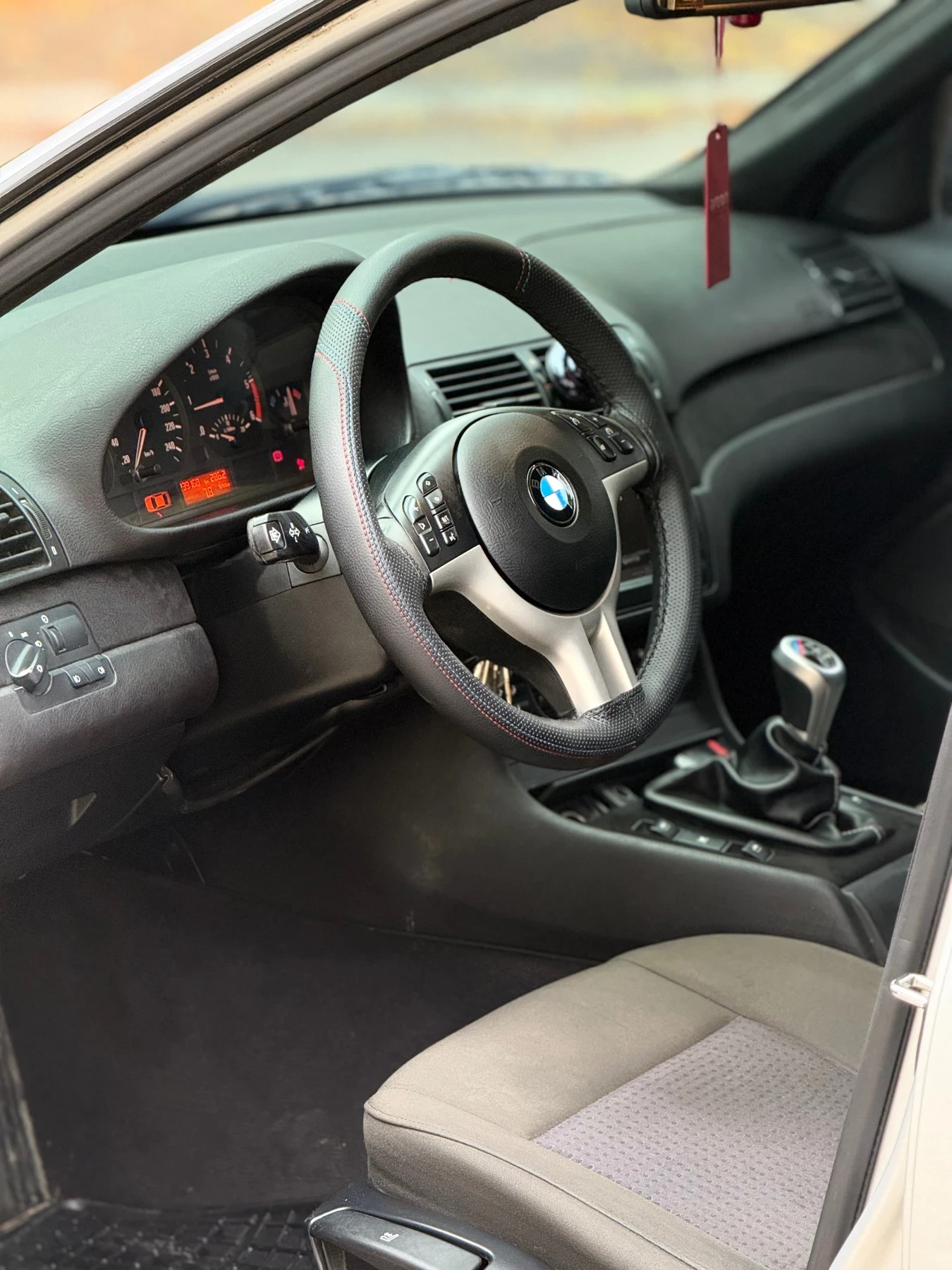 BMW 330 330 XD facelift, снимка 8 - Автомобили и джипове - 56506860