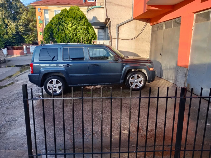 Jeep Patriot, снимка 15 - Автомобили и джипове - 47156149