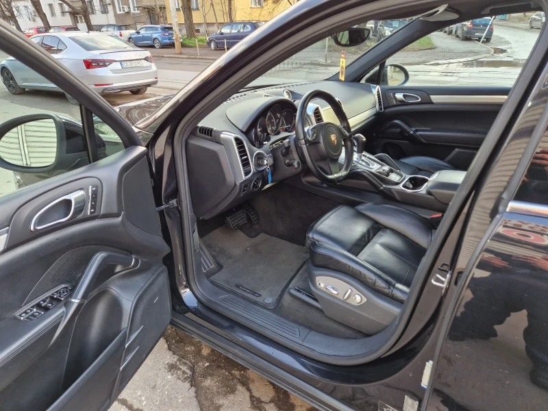 Porsche Cayenne 3.0дизел, 239к.с, 8скорости, снимка 6 - Автомобили и джипове - 49518391