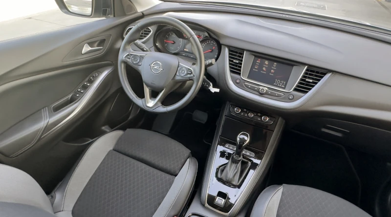 Opel Grandland X 130кс. Autom. 82хил.км.Lane assist Camera, снимка 8 - Автомобили и джипове - 51386859