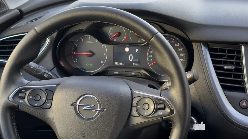 Opel Grandland X 130кс. Autom. 82хил.км.Lane assist Camera, снимка 10 - Автомобили и джипове - 51386859