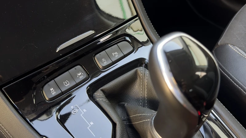 Opel Grandland X 130кс. Autom. 82хил.км.Lane assist Camera, снимка 13 - Автомобили и джипове - 51386859