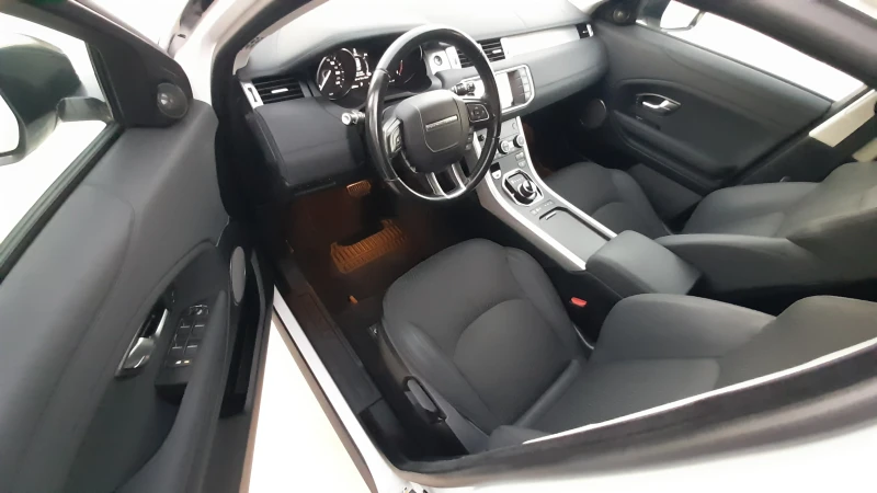 Land Rover Range Rover Evoque 2.0 D - FACE SWISS , снимка 9 - Автомобили и джипове - 51527670