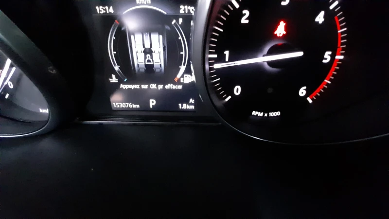 Land Rover Range Rover Evoque 2.0 D - FACE SWISS , снимка 15 - Автомобили и джипове - 51527670