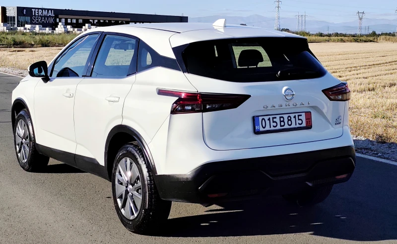 Nissan Qashqai 1.3 DDT MILD HYBRID, снимка 4 - Автомобили и джипове - 51762781