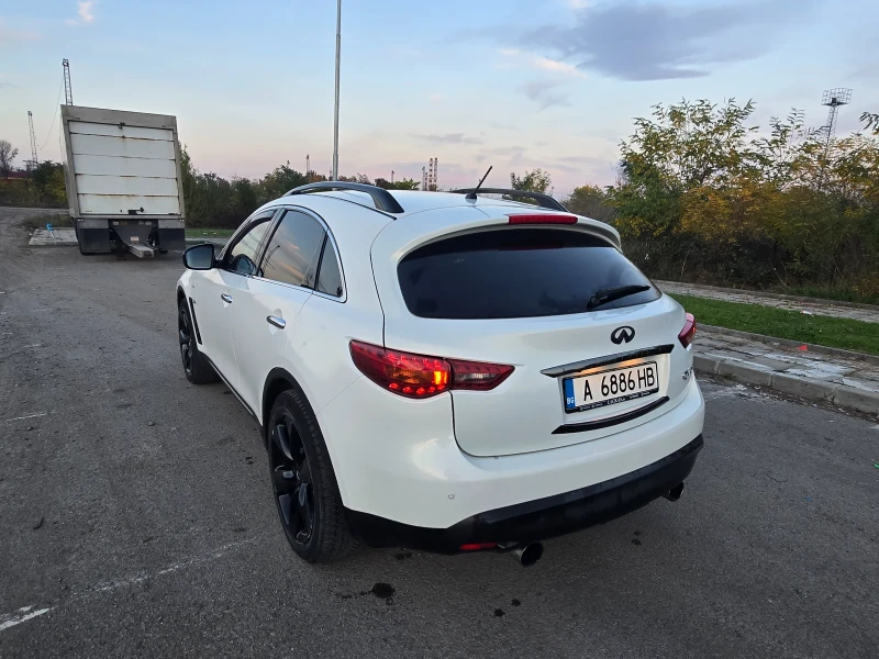 Infiniti QX70 QX70s, снимка 8 - Автомобили и джипове - 52864570