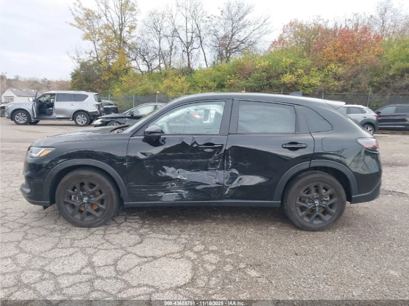 Honda Hr-v AWD* SPORT* DIGITAL* ПОДГРЕВ* 20ХИЛ.КМ, снимка 13 - Автомобили и джипове - 52910302