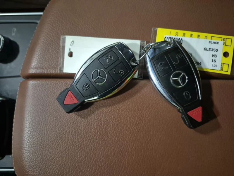 Mercedes-Benz GLE * 350D * CARFAX * БЕЗ ПЪРВОНАЧАЛНА ВНОСКА, снимка 8 - Автомобили и джипове - 52935792