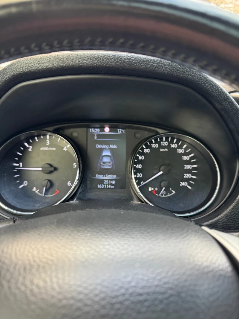 Nissan Qashqai 1.5DCI Панорама , снимка 9 - Автомобили и джипове - 53502647
