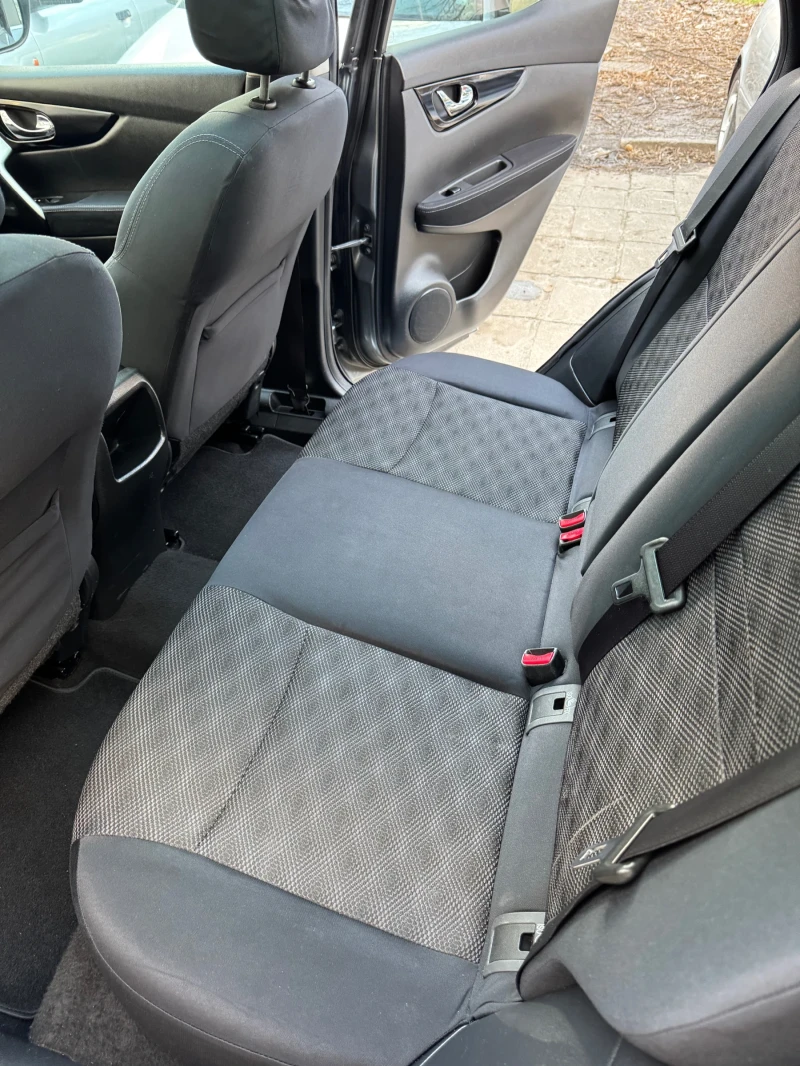 Nissan Qashqai 1.5DCI Панорама , снимка 14 - Автомобили и джипове - 53502647
