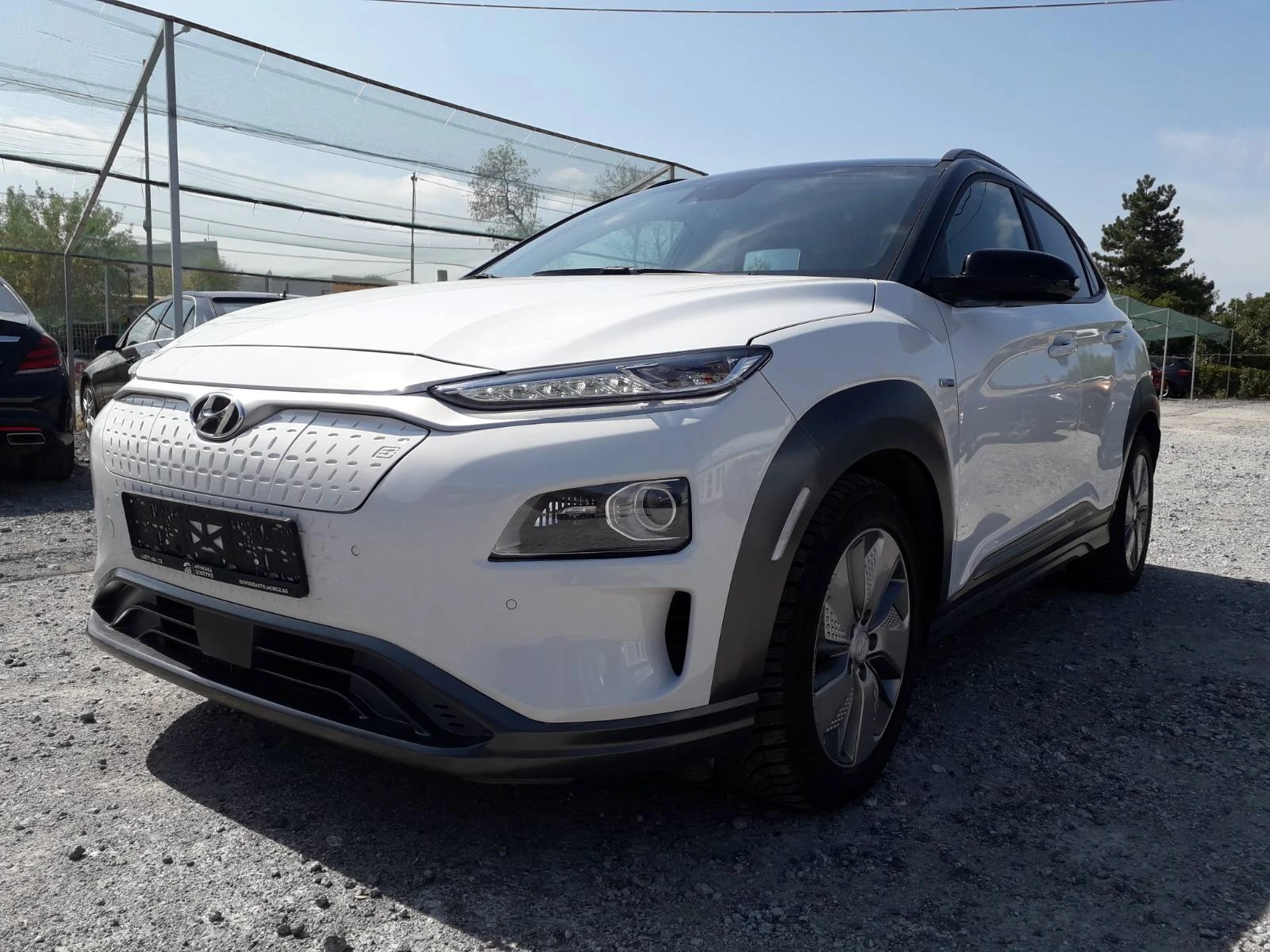 Hyundai Kona Premium 64kw - изображение 3