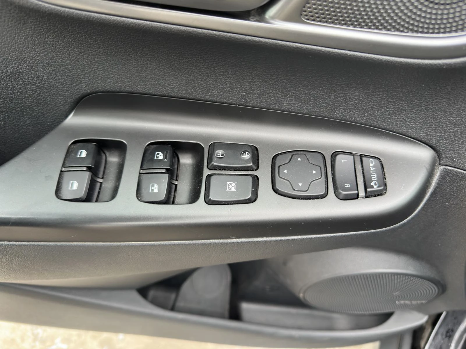 Hyundai Kona 64KWh/BLUELINK/SOH100%/HEADUP/KRELL | Mobile.bg � ����������� 13