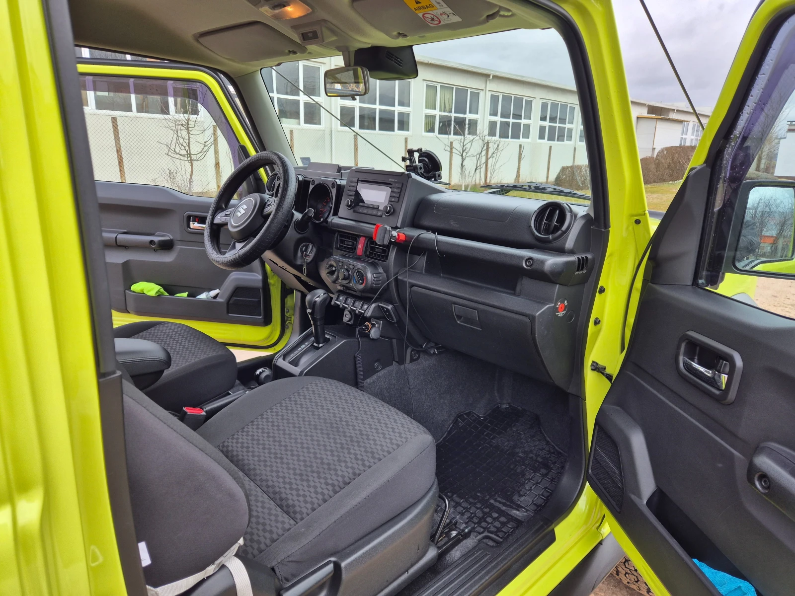 Suzuki Jimny  JB74 Автоматик - изображение 7