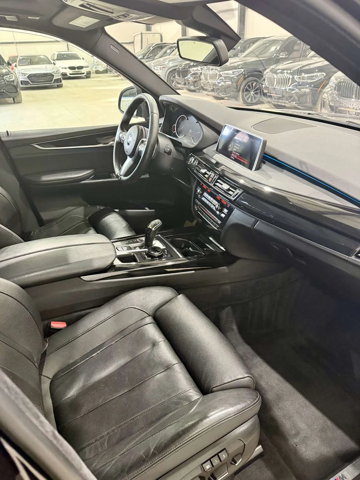 BMW X5 35i xDrive M Package Shadow Line, снимка 12 - Автомобили и джипове - 53816205