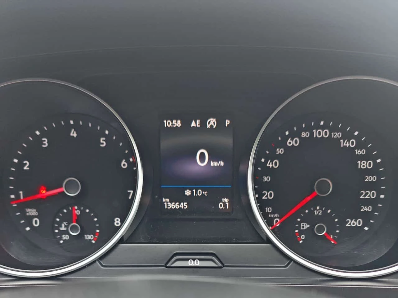 VW Tiguan * Comfortline * CARFAX * ПОДГРЕВИ * KEYLESS * , снимка 9 - Автомобили и джипове - 53958698