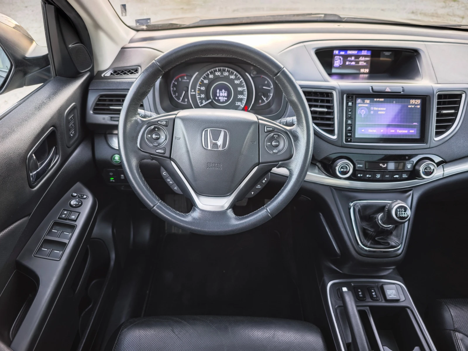 Honda Cr-v 4x4 FACELIFT, снимка 15 - Автомобили и джипове - 54143941