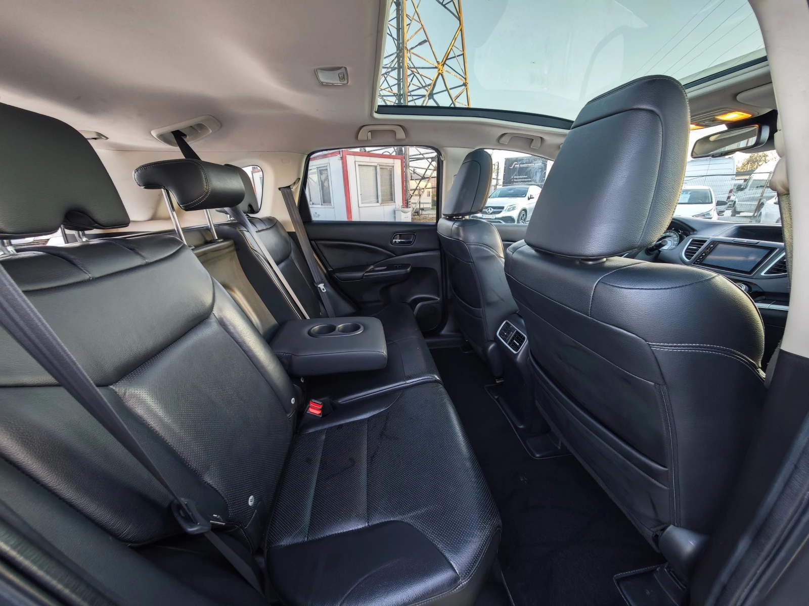 Honda Cr-v 4x4 FACELIFT, снимка 12 - Автомобили и джипове - 54143941