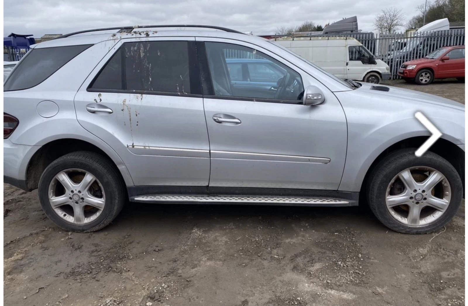 Mercedes-Benz ML 320, снимка 6 - Автомобили и джипове - 54512295