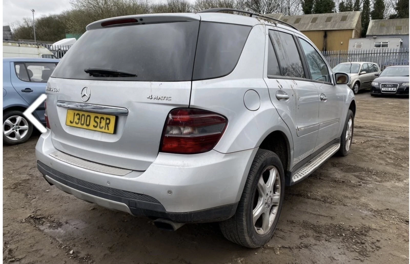 Mercedes-Benz ML 320, снимка 3 - Автомобили и джипове - 54512295