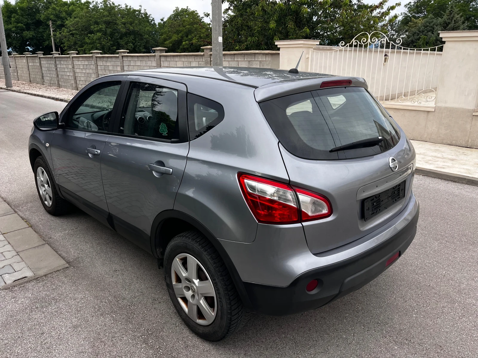 Nissan Qashqai 1.5dci, снимка 4 - Автомобили и джипове - 54923722