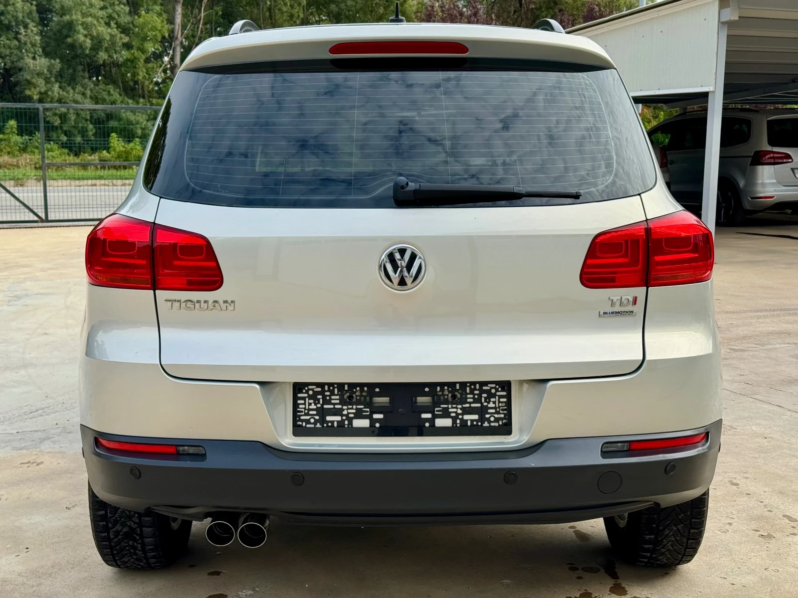 VW Tiguan * FACE* 2.0TDI* 6sk* PARK ASISTENT* , снимка 6 - Автомобили и джипове - 56230510