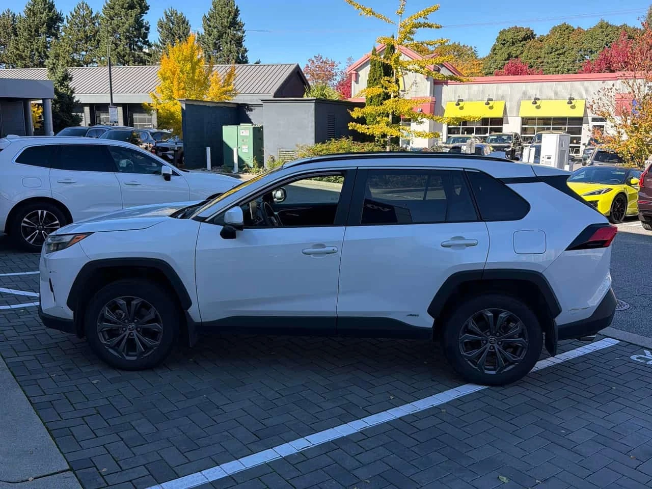 Toyota Rav4 * Hybrid XLE * CARFAX * ����� �� ����������� | Mobile.bg � ����������� 2