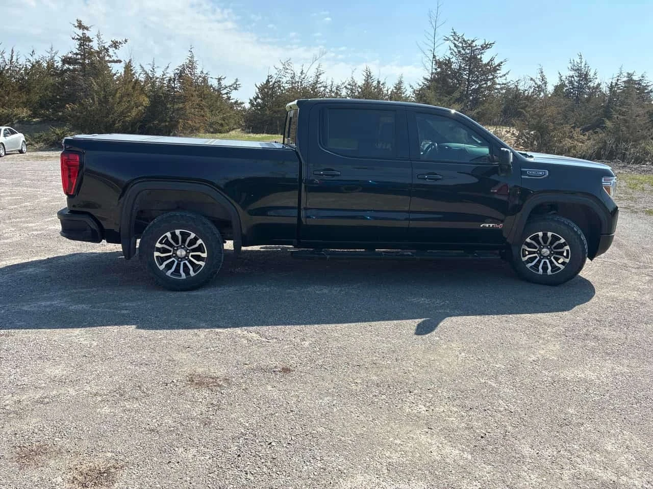 Gmc Sierra * AT4 * CARFAX * ФИНАНСИРАНЕ, снимка 3 - Автомобили и джипове - 56714913